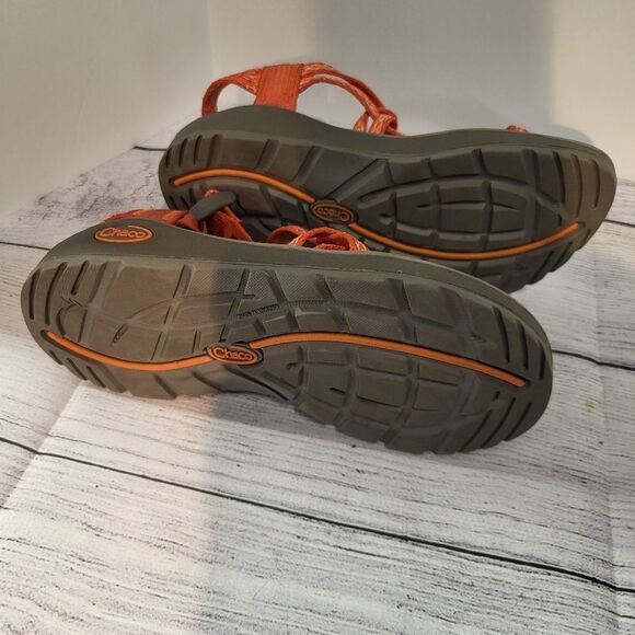Chaco Womens Sandals Size 5 Orange Print Straps Gray Sole Adjustable  Closure‎ - Picture 6 of 8